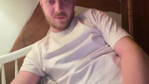 Snapshot of sven118189 chatting on December 15, 11:31 pm sven118189 online show from December 15, 11:31 pm