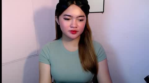 Snapshot of swallow_cummersx chatting on October 3, 7:49 am Jasmine online show from October 3, 7:49 am