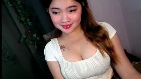 Snapshot of swallow_cummersx chatting on November 3, 10:49 am Jasmine online show from November 3, 10:49 am
