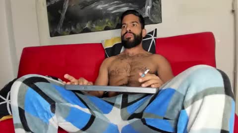 Snapshot of sweatyhairypig1 chatting on November 2, 5:54 am joel bliss online show from November 2, 5:54 am