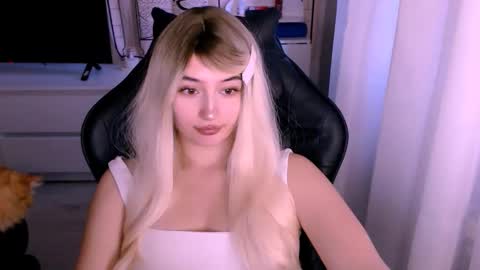 Snapshot of sweeet_baby0 chatting on October 14, 1:17 am Kate online show from October 14, 1:17 am