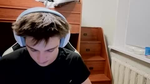 Snapshot of sweeetyangeel chatting on October 28, 3:58 pm sweeetyangeel online show from October 28, 3:58 pm