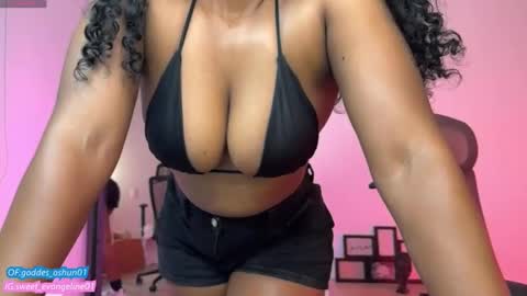 Snapshot of sweer_oshun chatting on September 11, 4:29 pm Evangeline online show from September 11, 4:29 pm