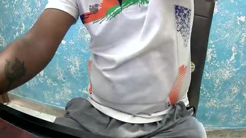 sweet4dream25 online show from November 1, 7:10 am