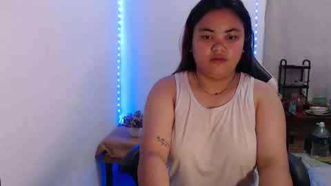 Snapshot of sweet_69ally chatting on November 11, 2:00 am ally online show from November 11, 2:00 am