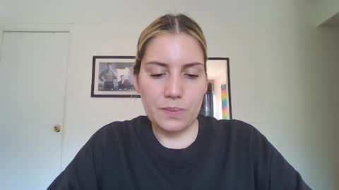 Snapshot of sweet__alana chatting on September 23, 6:44 pm Sweet alana online show from September 23, 6:44 pm