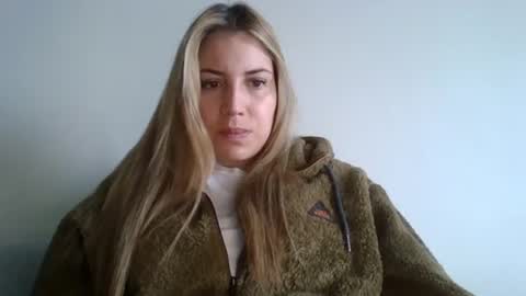Snapshot of sweet__alana chatting on October 6, 4:26 pm Sweet alana online show from October 6, 4:26 pm
