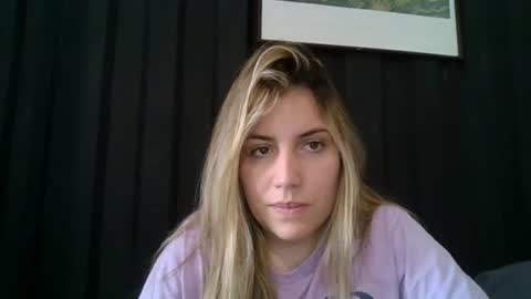 Snapshot of sweet__alana chatting on October 31, 3:46 pm Sweet alana online show from October 31, 3:46 pm