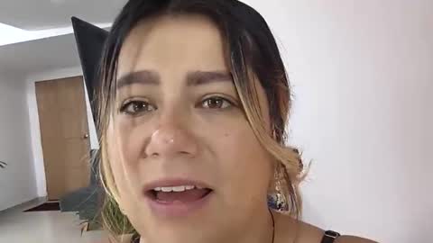 Bella Valery online show from April 14, 1:28 pm