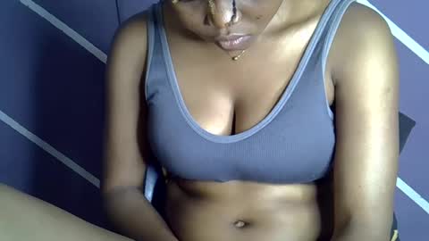 Snapshot of sweet_berry31 chatting on September 25, 6:28 am baby girl online show from September 25, 6:28 am