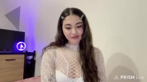 Snapshot of sweet_berrybabe chatting on February 19, 6:04 pm sweet_berrybabe online show from February 19, 6:04 pm