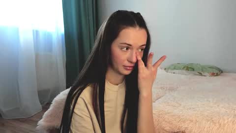 Christina online show from March 1, 9:11 am