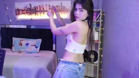 Candy online show from November 14, 3:33 pm