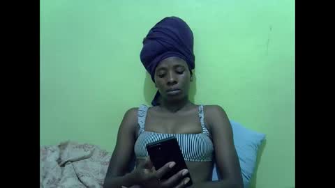 sweet_candie01 online show from January 19, 4:27 am