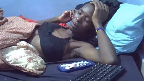 sweet_candie01 online show from May 21, 6:48 pm
