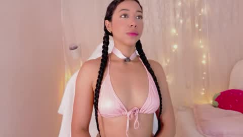 camil online show from March 18, 11:24 am