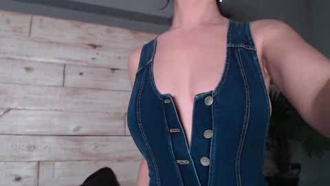 Chantelle online show from January 13, 11:38 pm