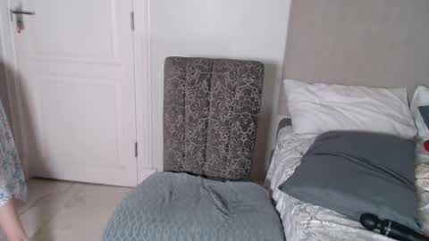 Chantelle online show from February 12, 2:45 am