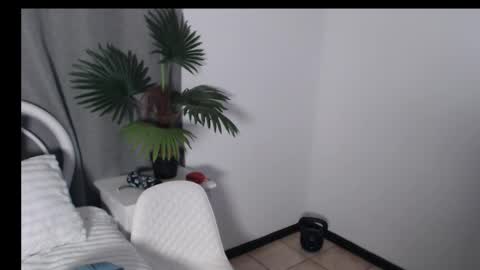 Chantelle online show from November 27, 8:33 pm