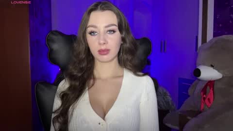 Snapshot of sweet_cherry_n chatting on December 4, 9:45 pm Sweet Cherry online show from December 4, 9:45 pm