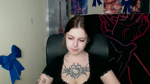 Ivy online show from April 4, 6:22 am