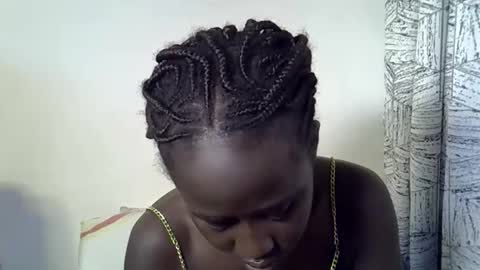 Snapshot of sweet_diva19 chatting on May 25, 9:43 pm sweet_diva19 online show from May 25, 9:43 pm