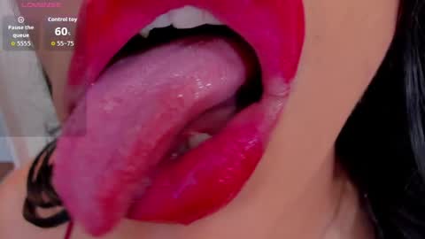 sweet_eliizabeth online show from May 14, 12:56 pm