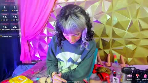  emmili  online show from March 9, 3:16 pm