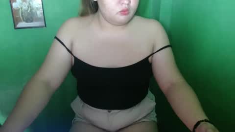 Snapshot of sweet_frex123 chatting on September 15, 1:05 am sweet_frex123 online show from September 15, 1:05 am