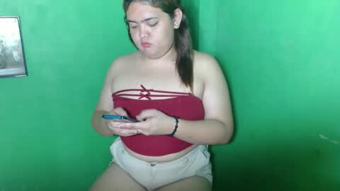 Snapshot of sweet_frex123 chatting on September 29, 2:27 am sweet_frex123 online show from September 29, 2:27 am