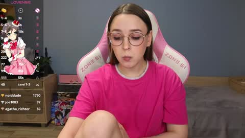 Snapshot of sweet_frosty chatting on January 10, 5:47 am Alice online show from January 10, 5:47 am