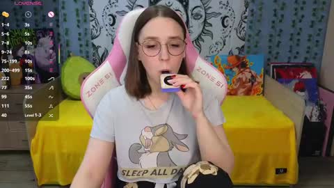 Snapshot of sweet_frosty chatting on March 7, 2:57 am Alice online show from March 7, 2:57 am