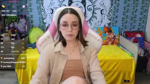 Snapshot of sweet_frosty chatting on March 12, 7:02 am Alice online show from March 12, 7:02 am