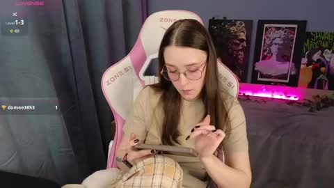 Alice online show from April 18, 4:38 am