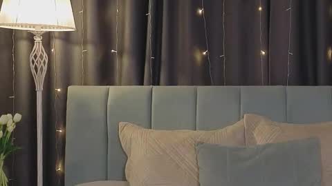 Snapshot of sweet_haeven chatting on November 22, 11:37 pm Im Mia.LOVELY PATTERNS 100 120 160 200 my toy buzzes from 2 tip online show from November 22, 11:37 pm