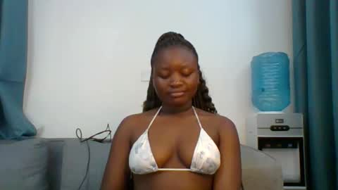 Snapshot of sweet_jenica chatting on September 19, 4:14 am ESTHER NEEMA online show from September 19, 4:14 am