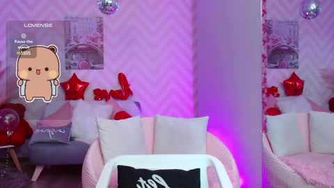 Snapshot of sweet_kaalisa chatting on February 18, 12:49 pm KAALISA online show from February 18, 12:49 pm