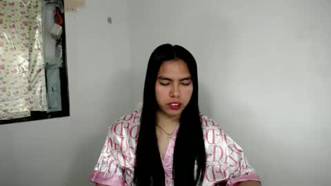 sweet_kyline69 online show from November 8, 8:40 pm