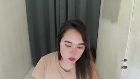 Snapshot of sweet_laika chatting on December 18, 3:15 am LAIKA online show from December 18, 3:15 am