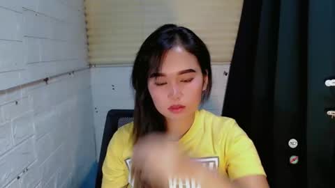 Snapshot of sweet_laika chatting on January 27, 6:09 am LAIKA online show from January 27, 6:09 am