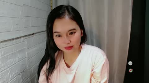 Snapshot of sweet_laika chatting on February 15, 9:37 pm LAIKA online show from February 15, 9:37 pm