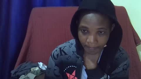 sweet_lessly online show from January 17, 2:33 pm