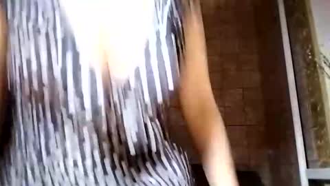 Snapshot of sweet_lilgirl_x chatting on March 10, 4:46 pm Anna online show from March 10, 4:46 pm