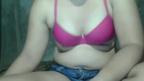 sweet_lily0613 online show from February 14, 5:36 pm