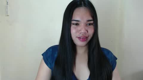 Snapshot of sweet_love52 chatting on December 6, 5:53 am Hello im Lovely Hera youre Pleasure online show from December 6, 5:53 am