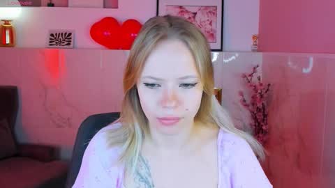 Lucy online show from February 11, 6:07 am