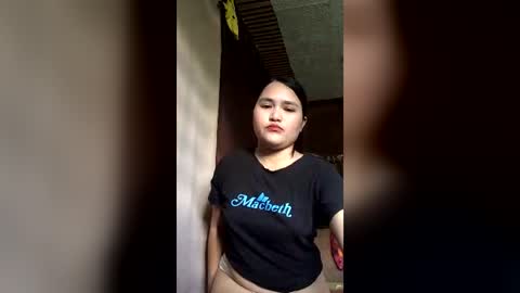 Snapshot of sweet_maeyyy chatting on July 6, 5:48 am Sweet maeyyy online show from July 6, 5:48 am