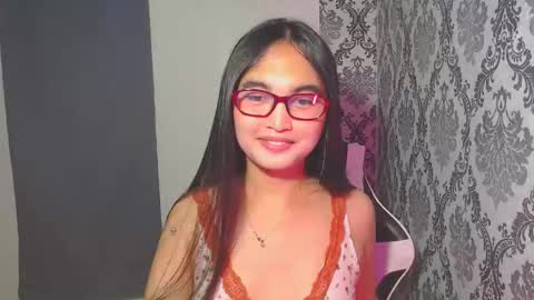 Snapshot of sweet_mariax chatting on November 15, 9:28 am Maria Stella online show from November 15, 9:28 am