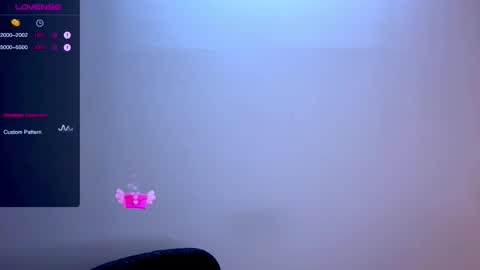 Snapshot of sweet_mia_91 chatting on September 19, 6:52 pm Mia online show from September 19, 6:52 pm