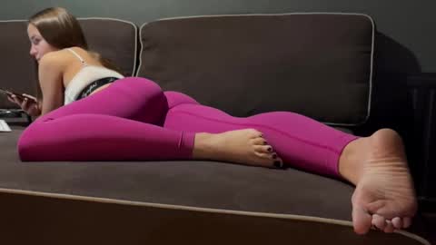 Snapshot of sweet_mistress_style chatting on December 20, 5:14 am Miss Alina online show from December 20, 5:14 am